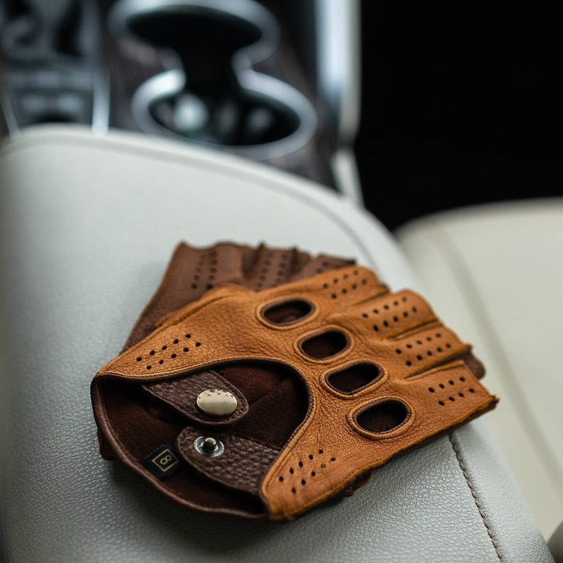 Mens Cognac Brown Fingerless Gloves in Sheep Leather