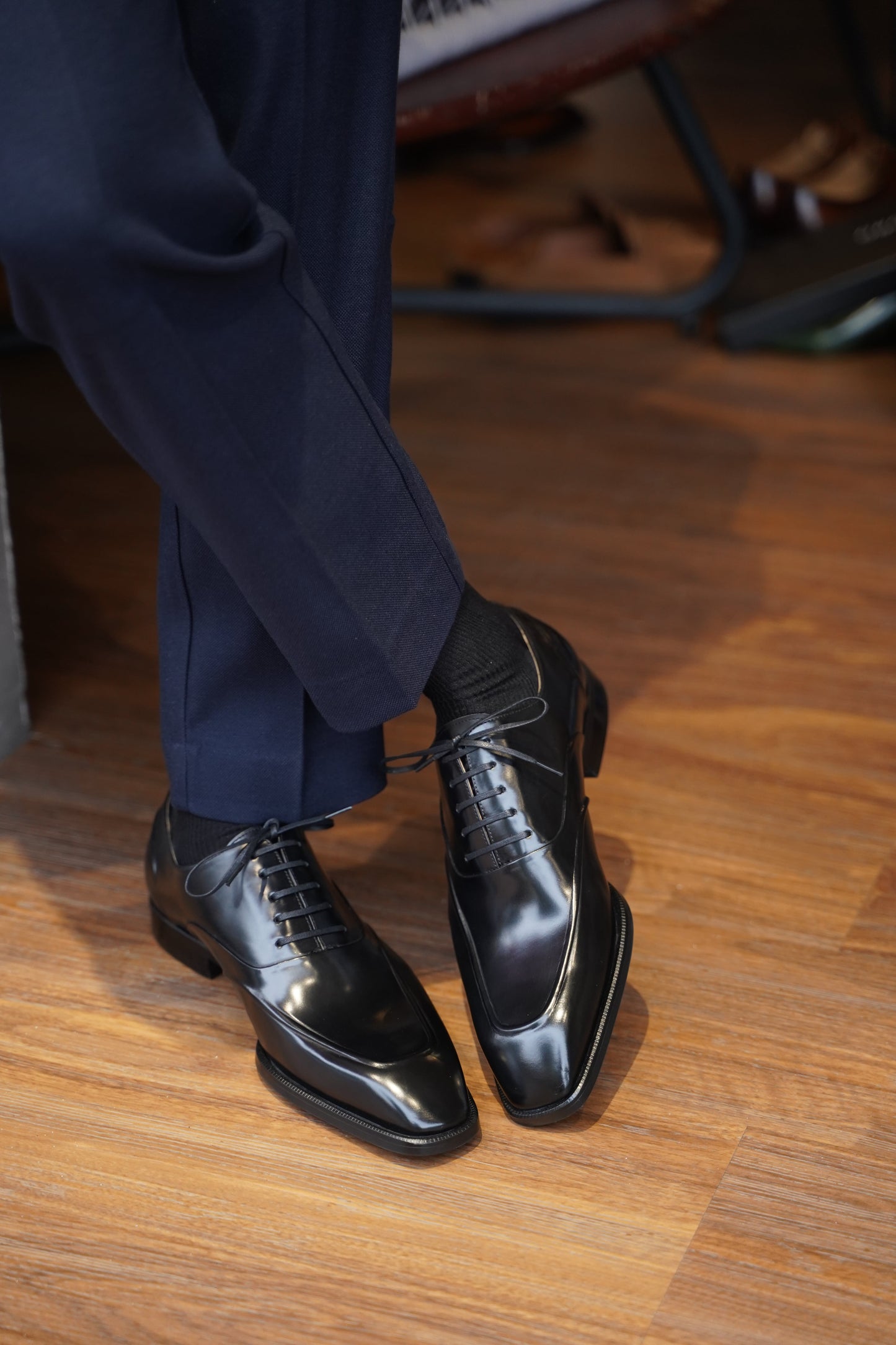 Polished Patina Brown Dual Apron Leather Dress Shoes | Hides&Cult