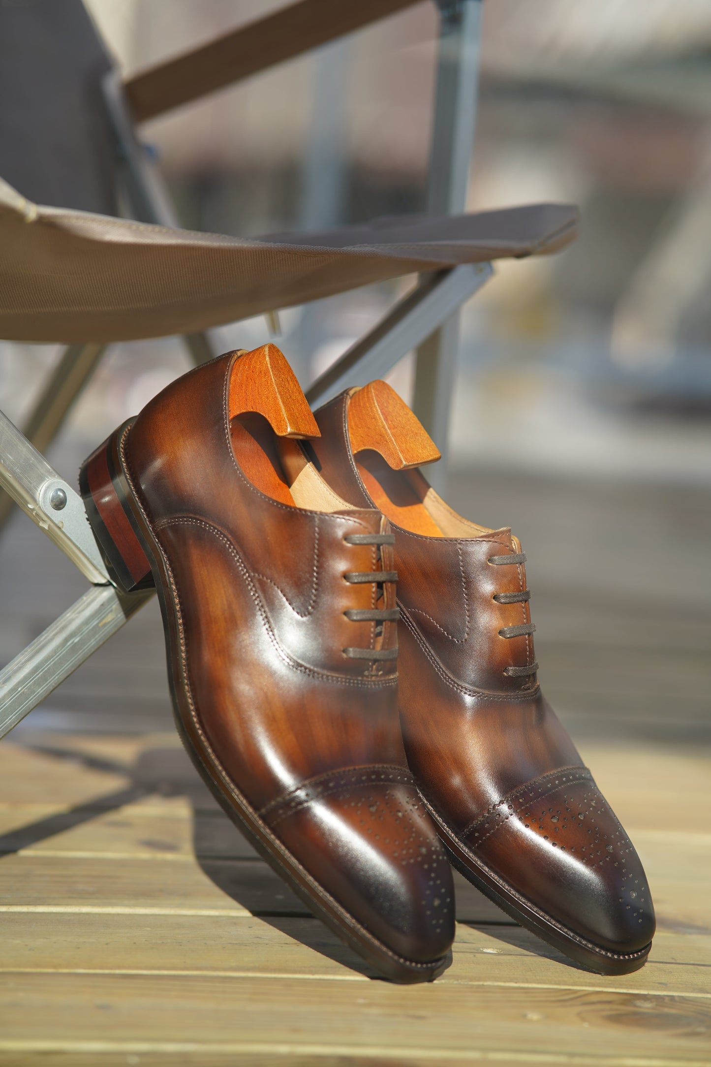 Patina Brown Burnish Toe-Cut Oxford Brogue Shoes | Hides&Cult