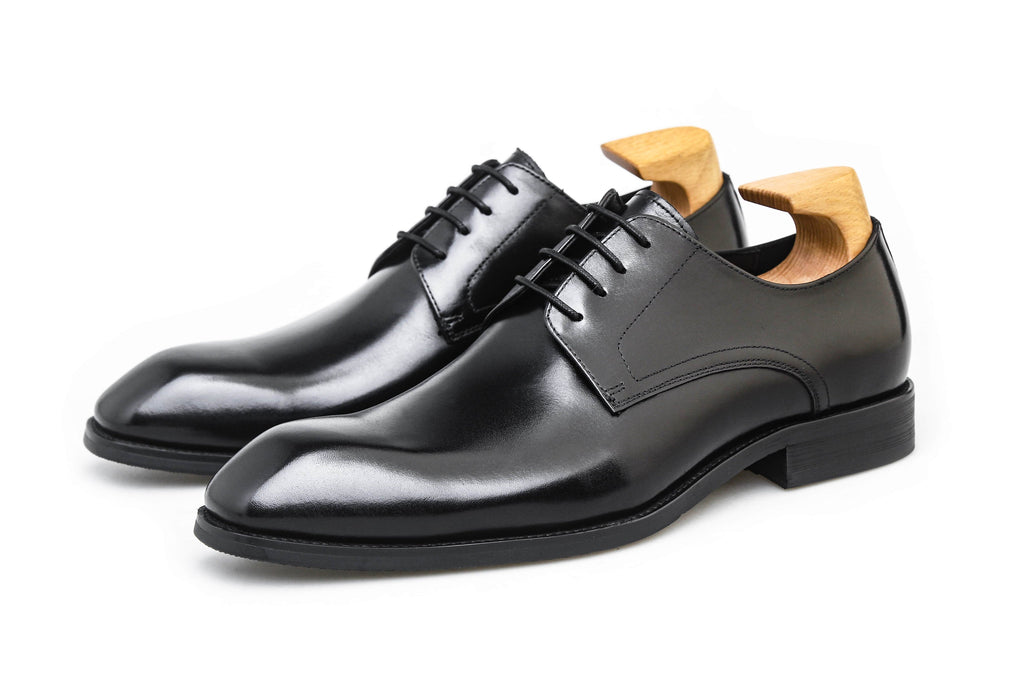 Black Whole-cut Oxford Shoes | Hides&Cult