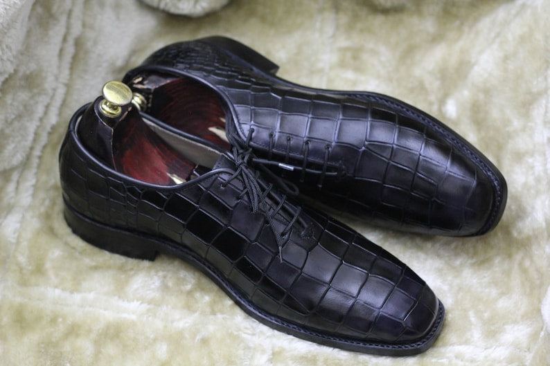 Croco Textured Lace Up Shoes - Black | Hides&Cult