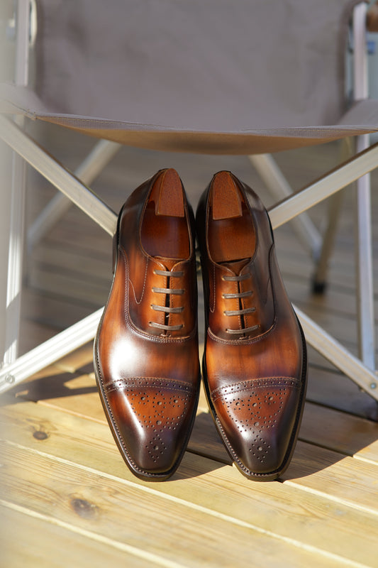 Patina Brown Burnish Toe-Cut Oxford Brogue Shoes | Hides&Cult