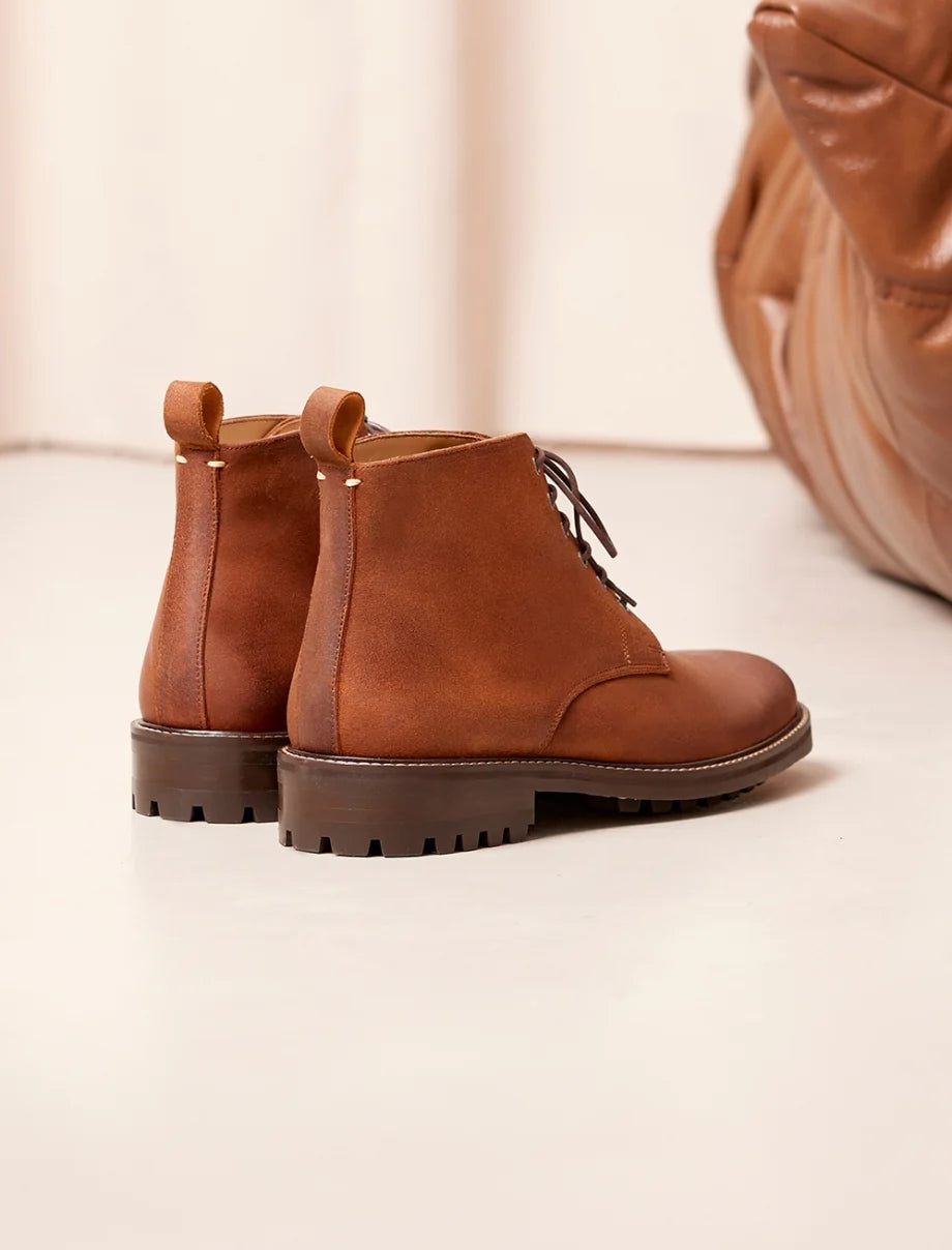 The COMMANDO Chukka - Grained Brown - Clearance Sale | Hides&Cult