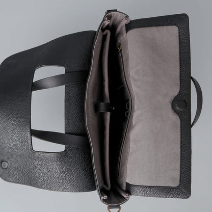 Genuine Leather Messenger Bag In Black Color